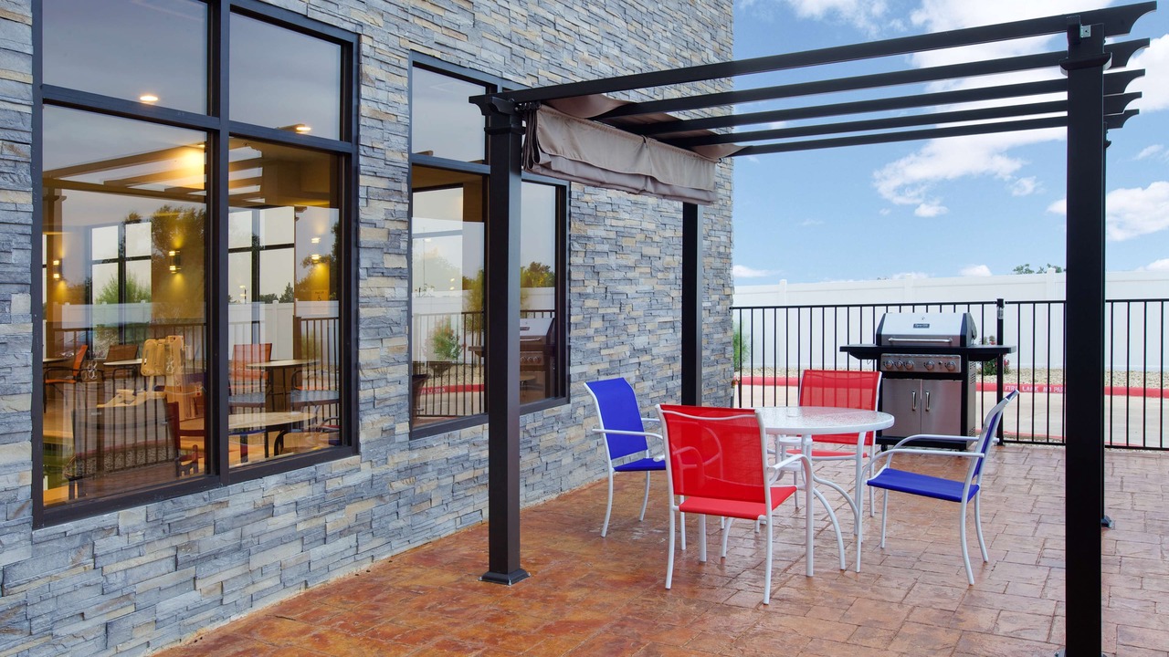 Photo of Patio Balcony in Ira