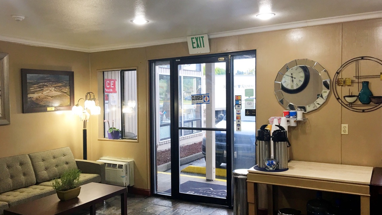 Photo of Livingroom in Monroe