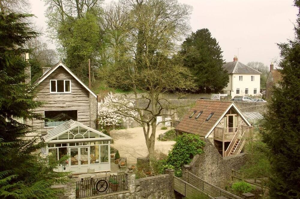 Photo of Outdoor in Nunney