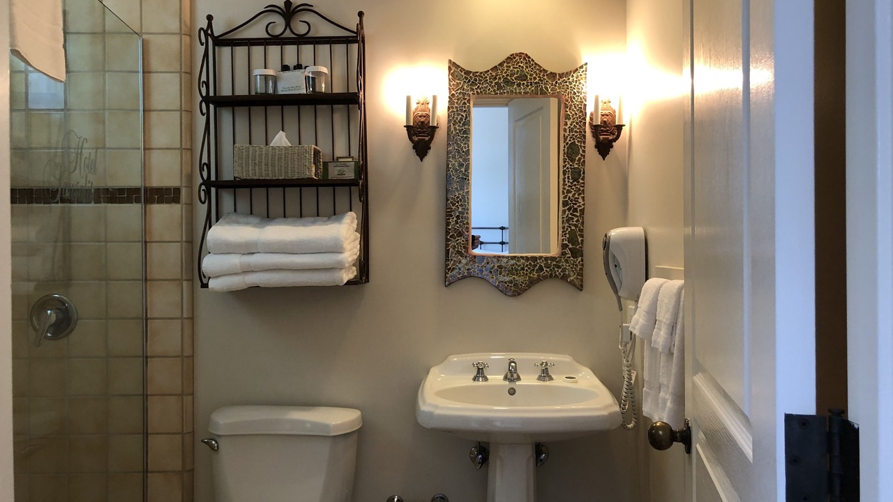 Photo of Bathroom in Sausalito