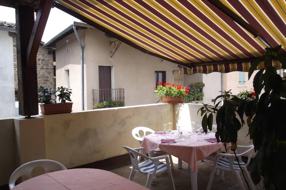 Photo of Patio Balcony in Saint-Clement-sur-Valsonne