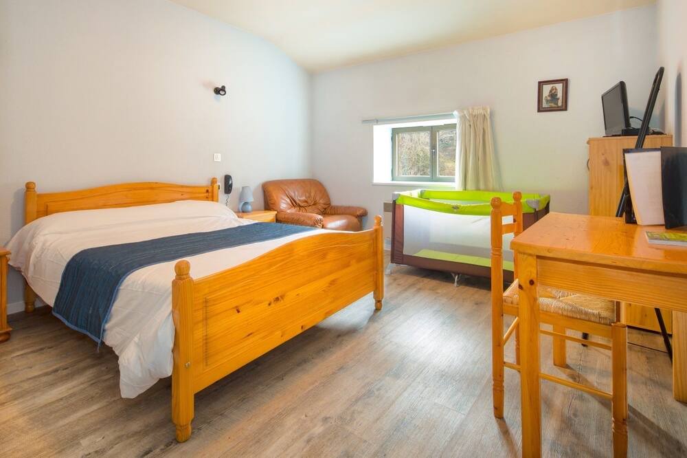 Photo of Bedroom in Saint-Clement-sur-Valsonne