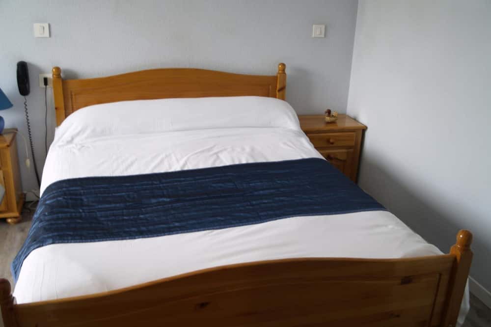 Photo of Bedroom in Saint-Clement-sur-Valsonne