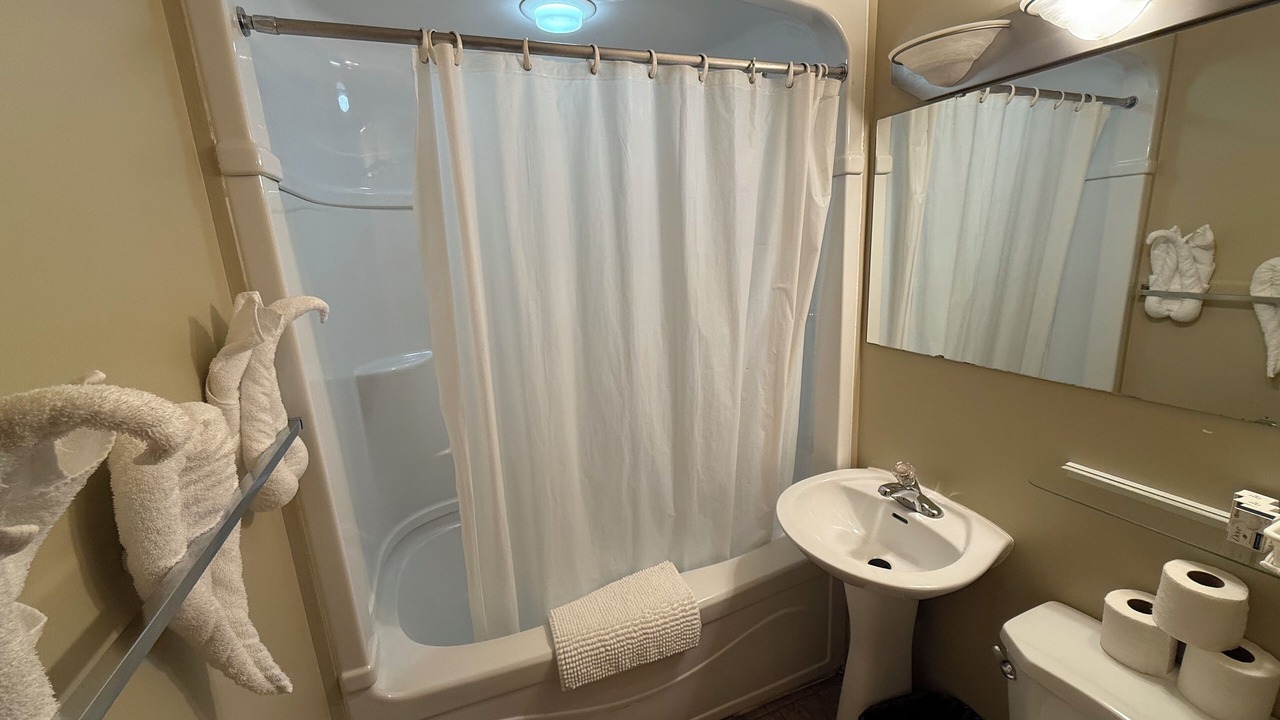 Photo of Bathroom in Kenora