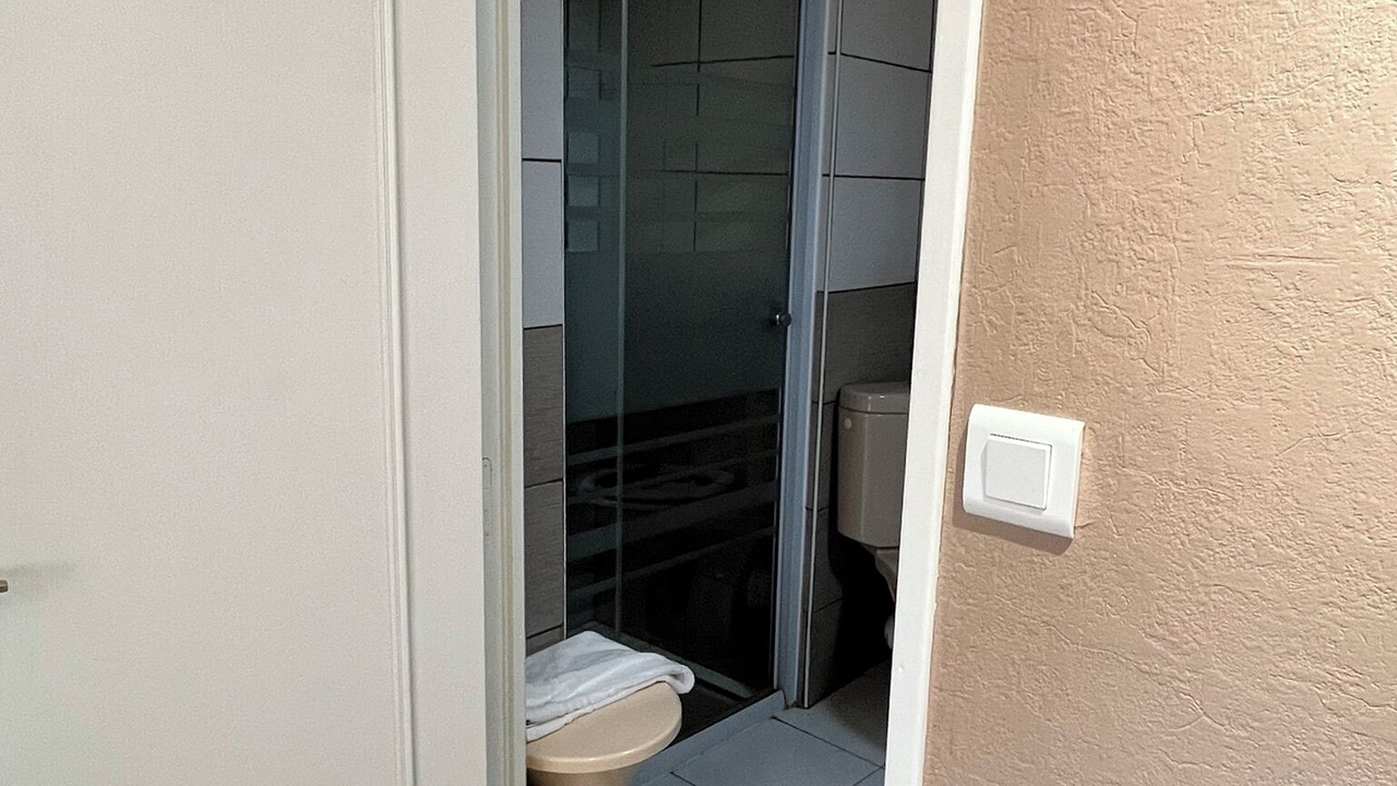 Photo of Bathroom in Limoux