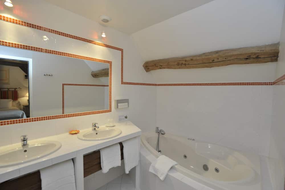 Photo of Bathroom in Les Riceys