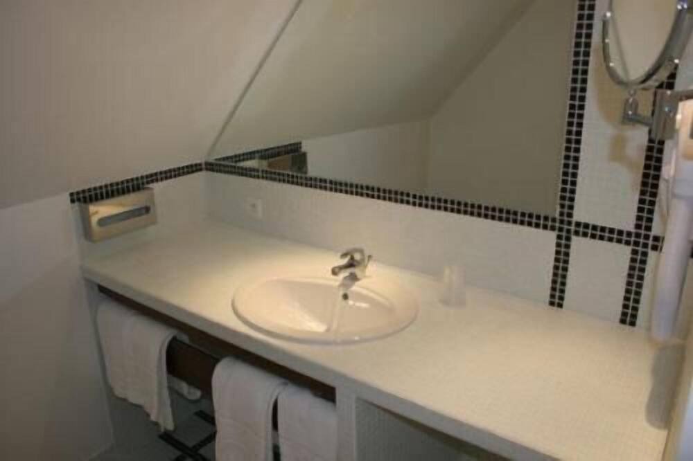 Photo of Bathroom in Les Riceys