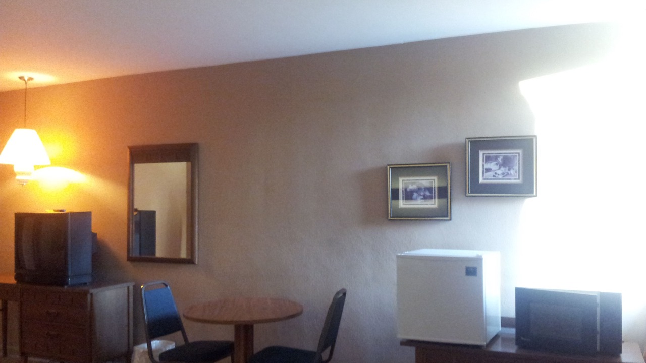 Photo of Livingroom in Winamac
