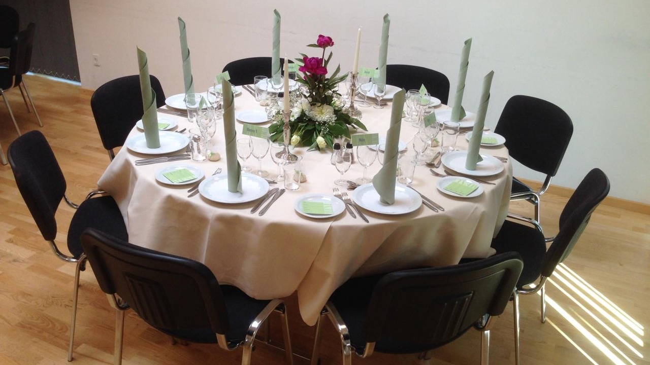 Photo of Others in Skygge