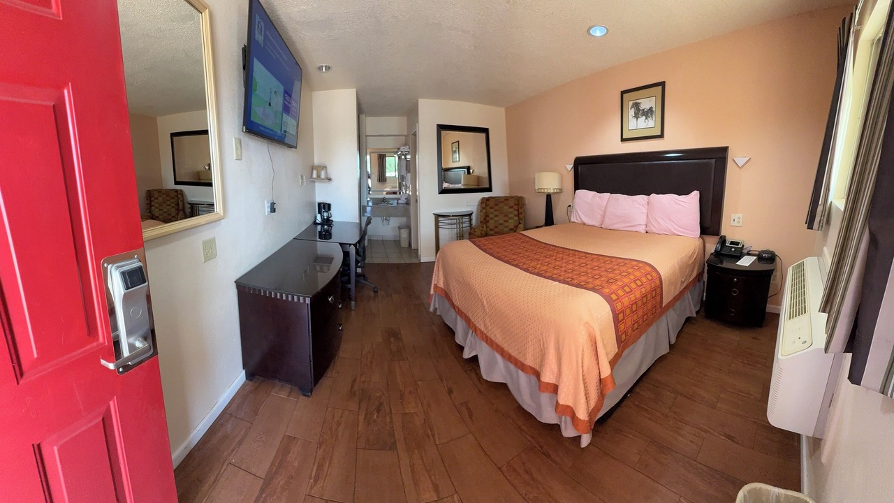Photo of Bedroom in Denver City