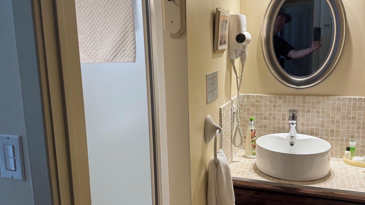 Photo of Bathroom in Magog