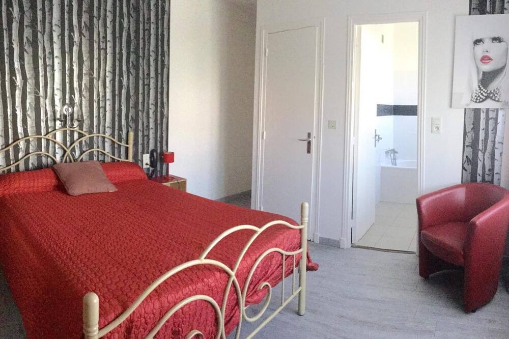 Photo of Bedroom in Estanove