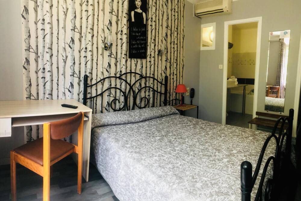 Photo of Bedroom in Estanove