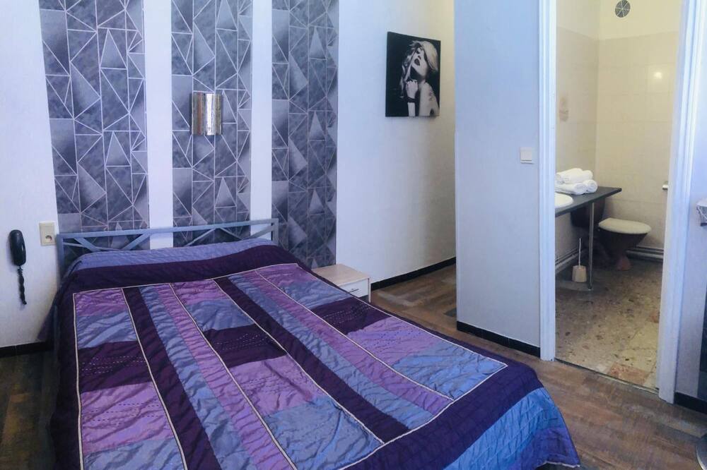 Photo of Bedroom in Estanove