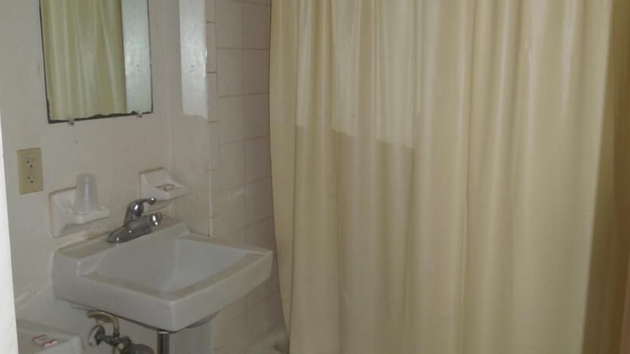 Photo of Others in Edison