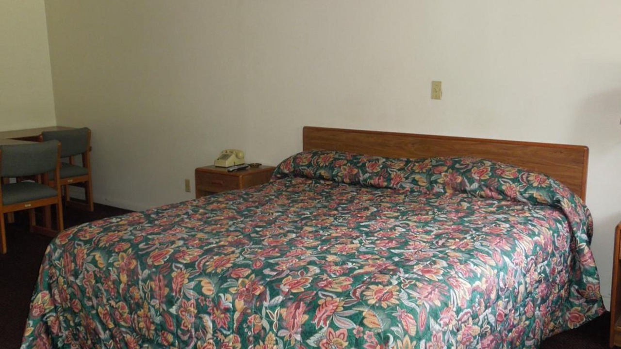 Photo of Others in Edison