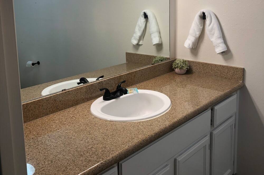 Photo of Bathroom in North Country Meadows