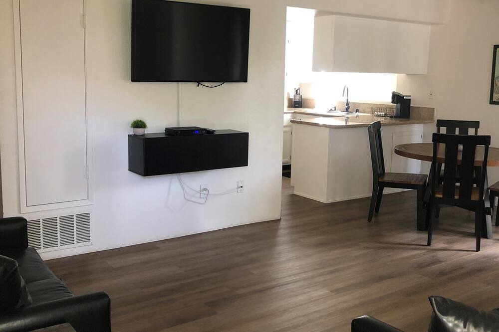 Photo of Livingroom in North Country Meadows