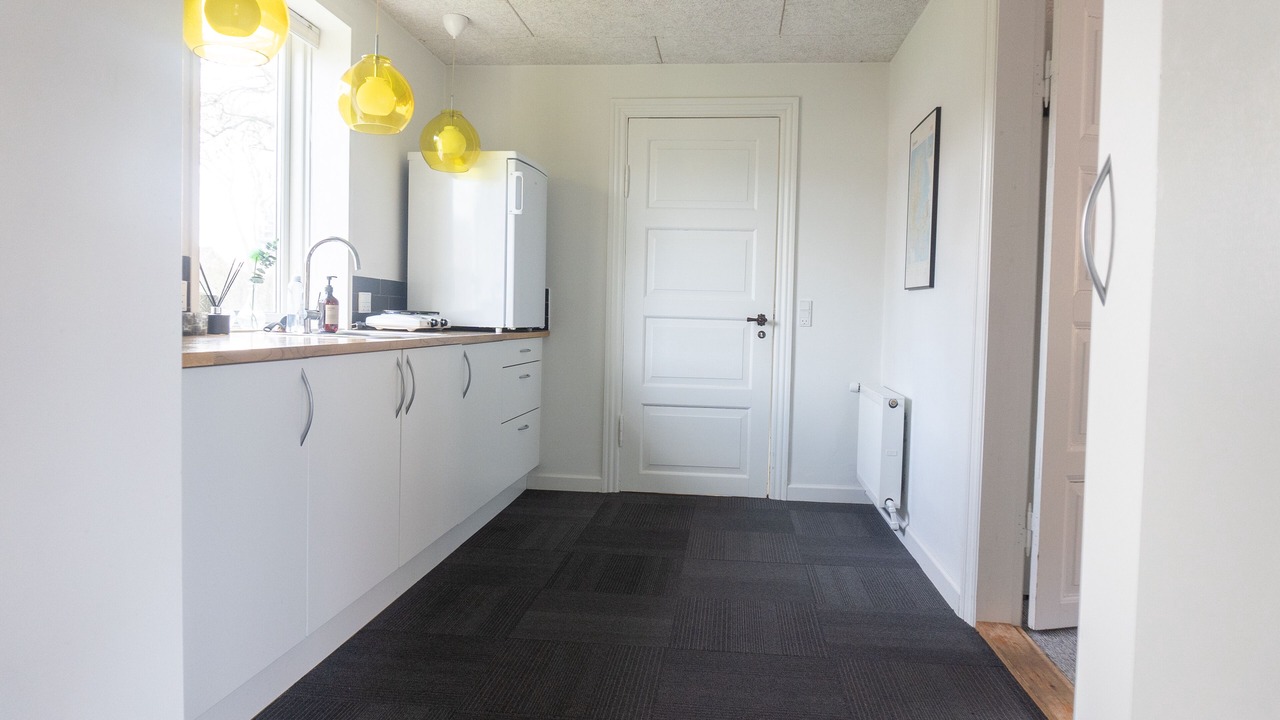 Photo of Others in Lem