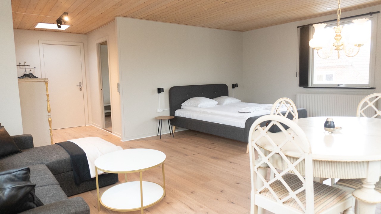 Photo of Bedroom in Lem