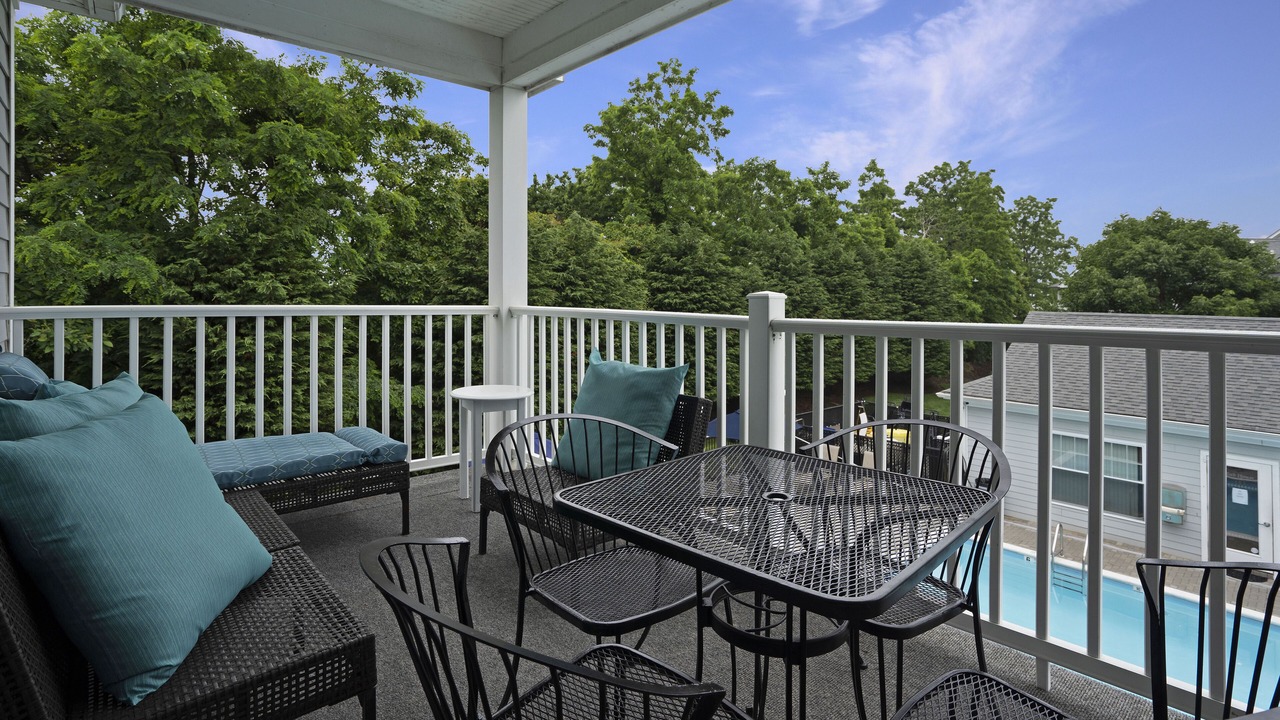 Photo of Patio Balcony in Greenport West