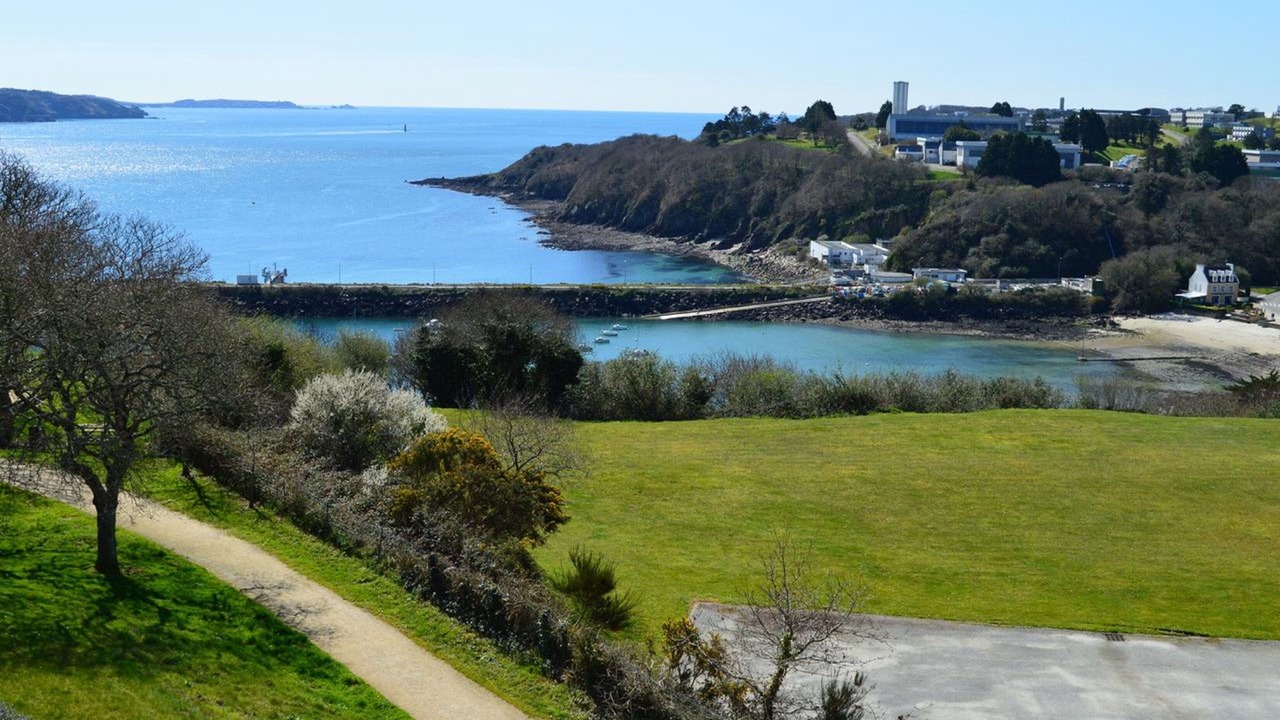 Photo of Others in Saint-Pierre