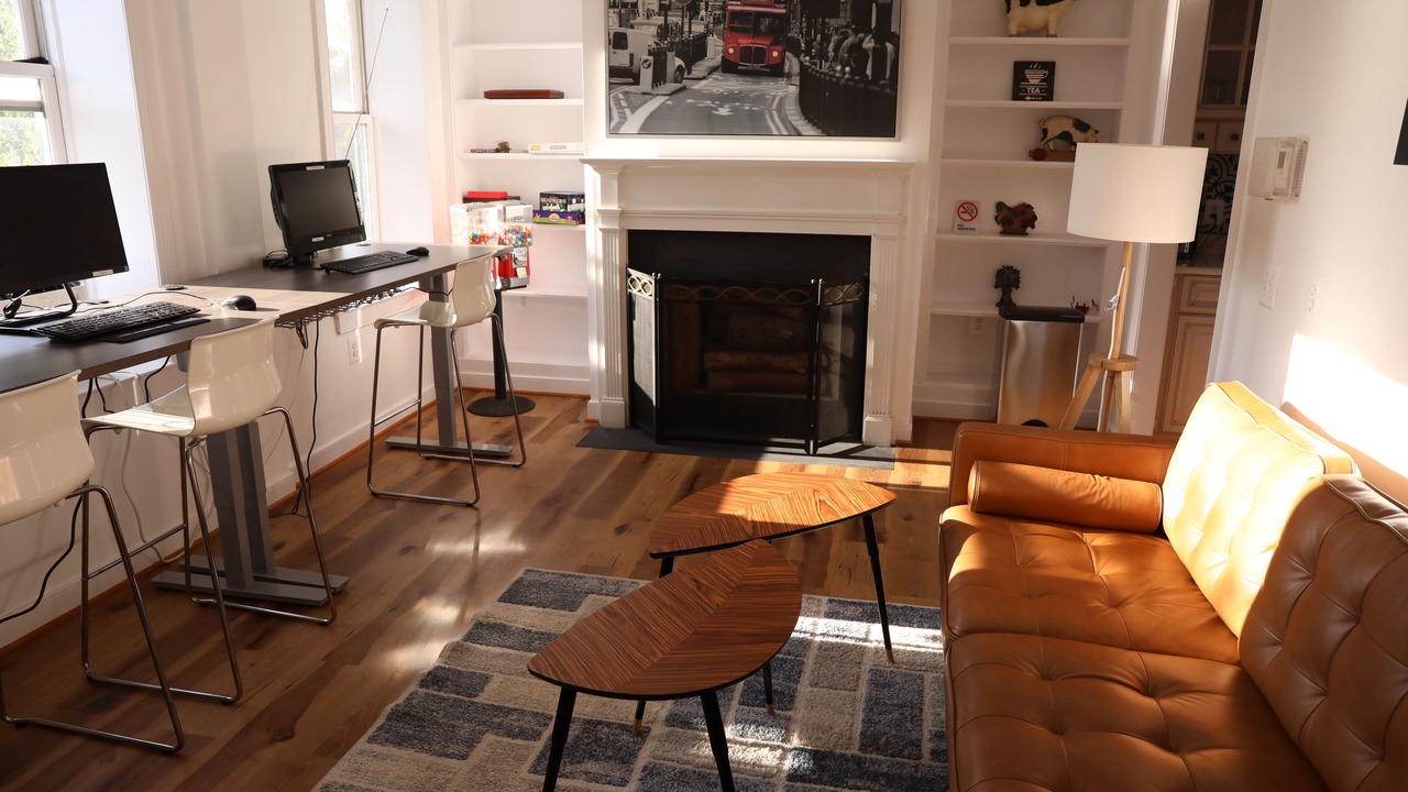 Photo of Livingroom in Logan Circle