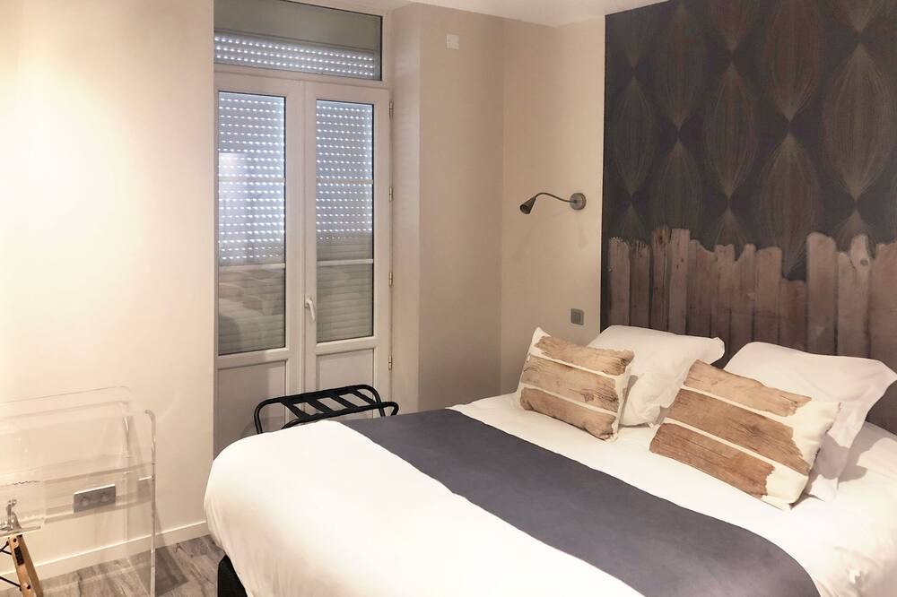 Photo of Bedroom in Marmande