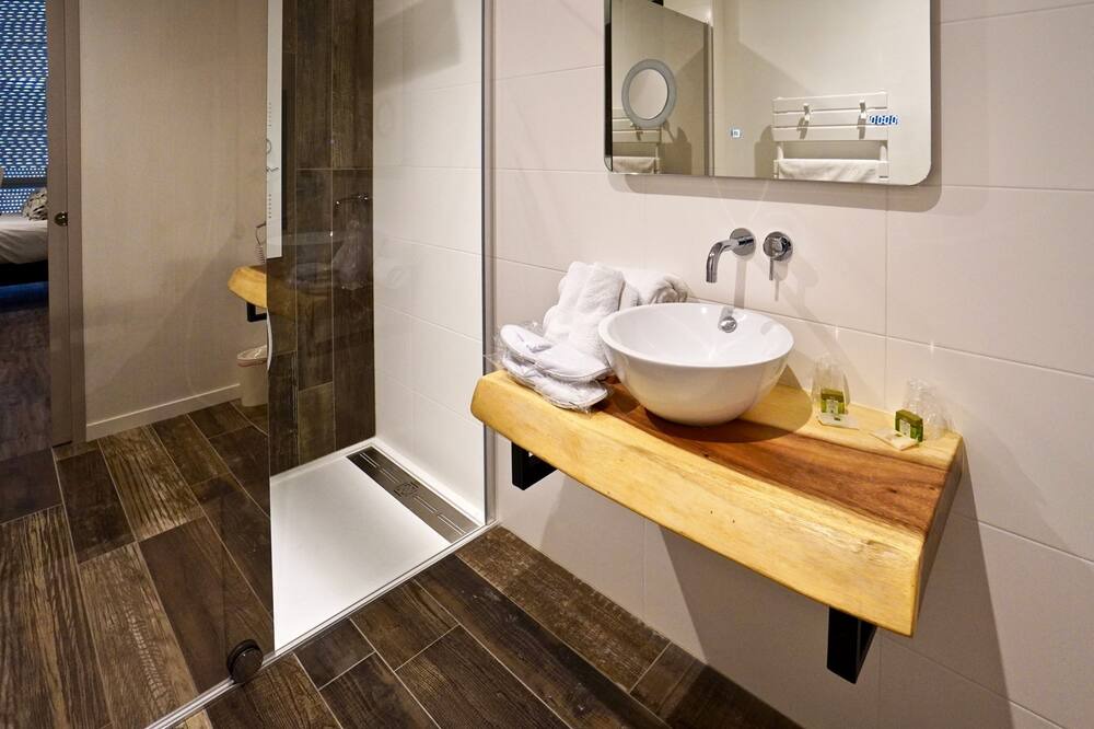 Photo of Bathroom in Marmande