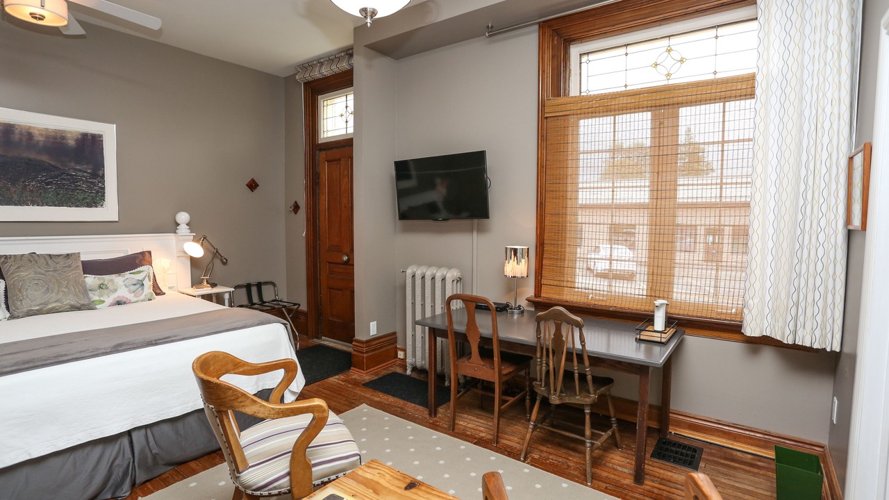 Photo of Bedroom in Markdale