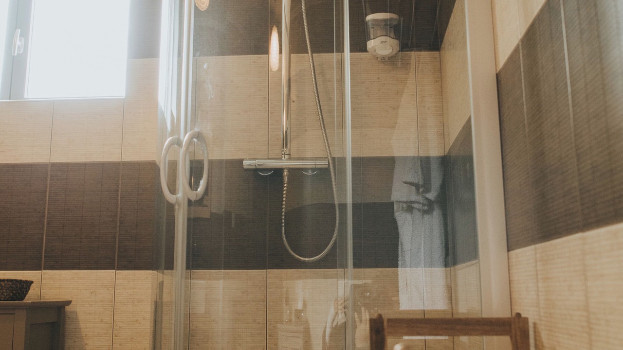 Photo of Others in Artres