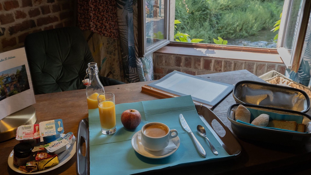 Photo of Others in Artres