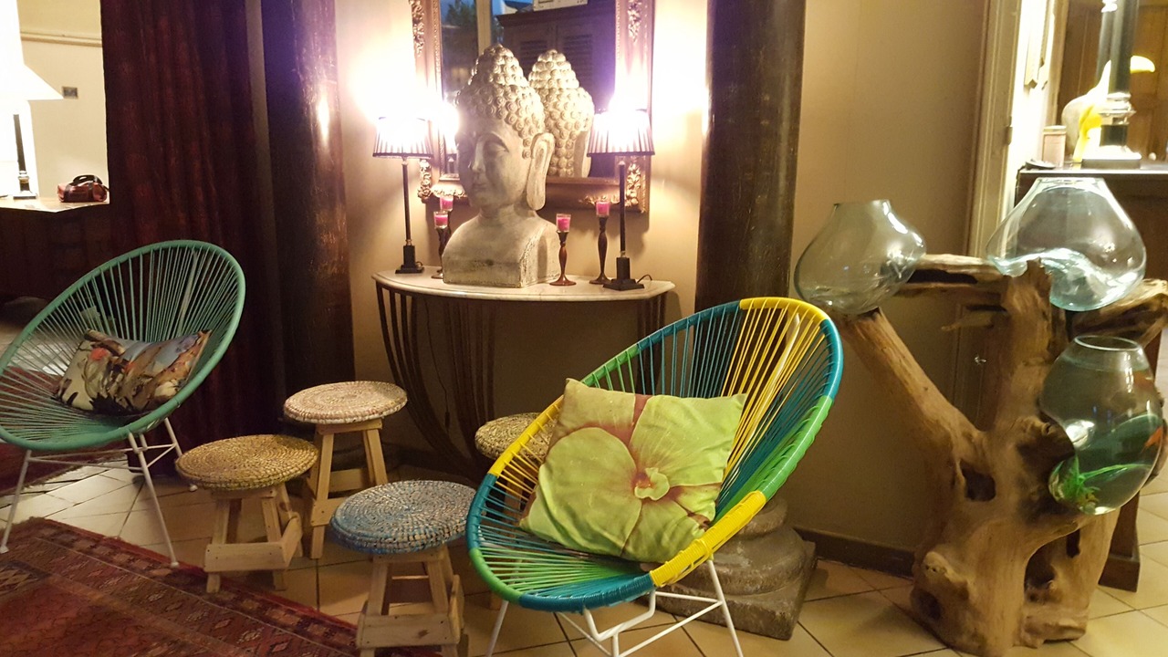 Photo of Others in Artres