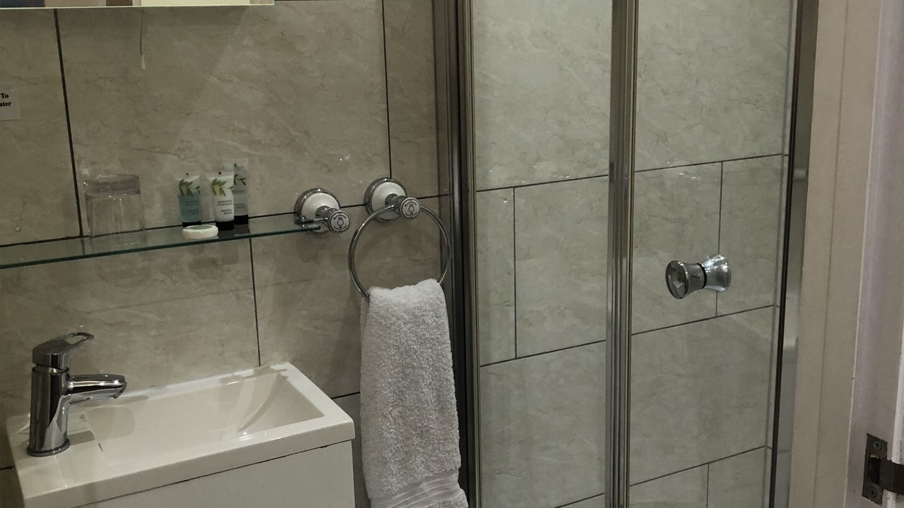 Photo of Bathroom in Queenborough