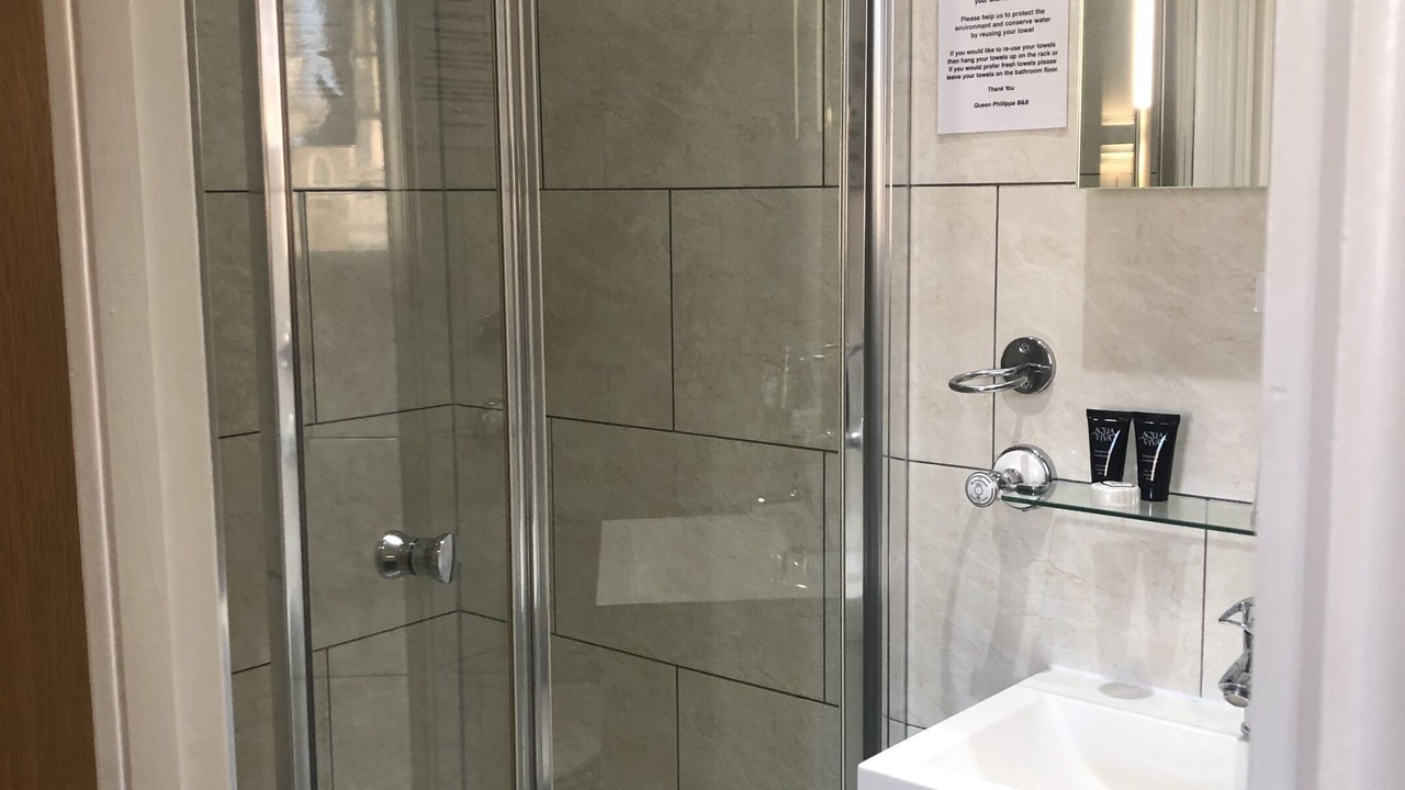 Photo of Bathroom in Queenborough