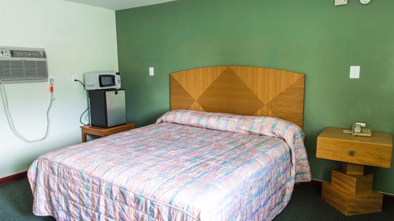 Photo of Bedroom in Pleasantville