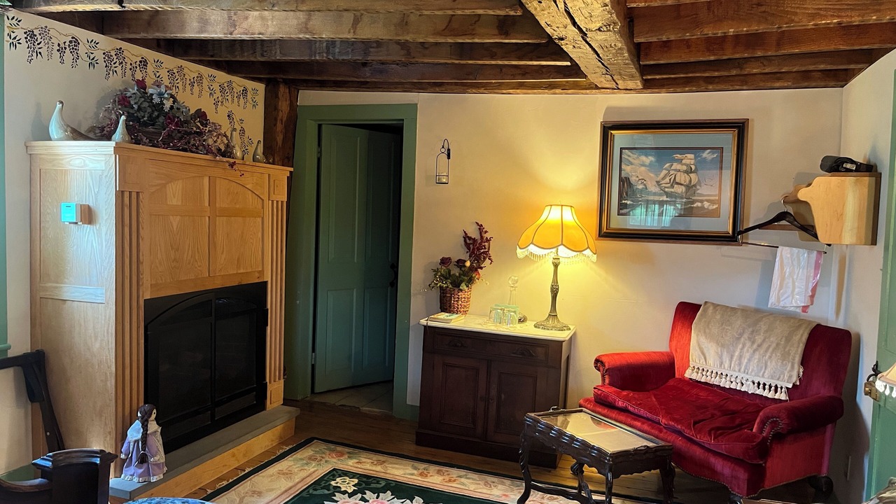 Photo of Bedroom in Poquetanuck