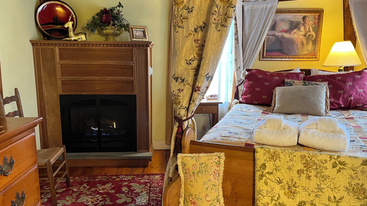Photo of Bedroom in Poquetanuck