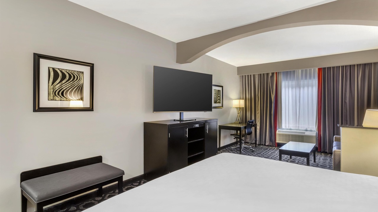 Photo of Bedroom in Western Division