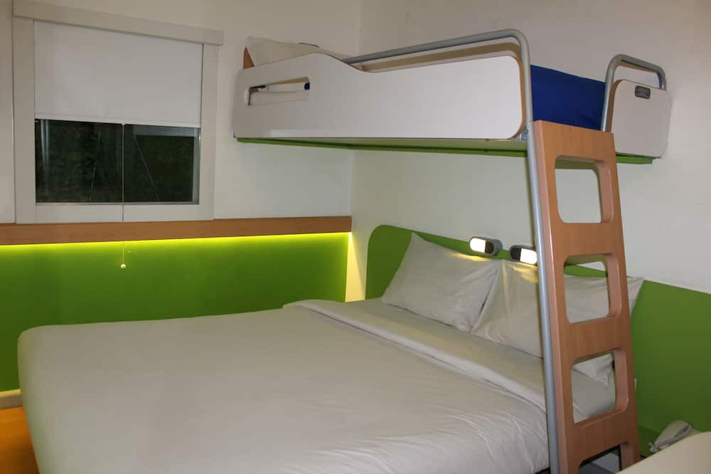 Photo of Bedroom in Biringkanya