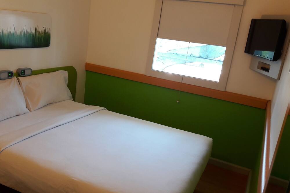 Photo of Bedroom in Biringkanya