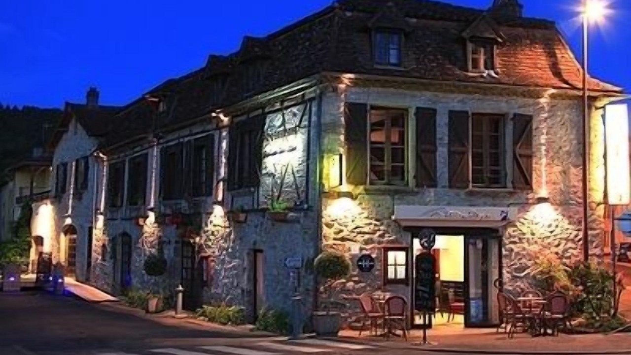 Photo of Buildings in Saint-Cere