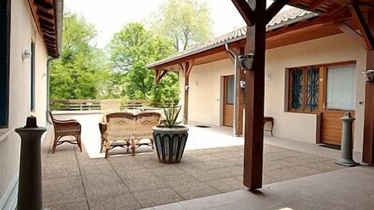Photo of Patio Balcony in Saint-Cere