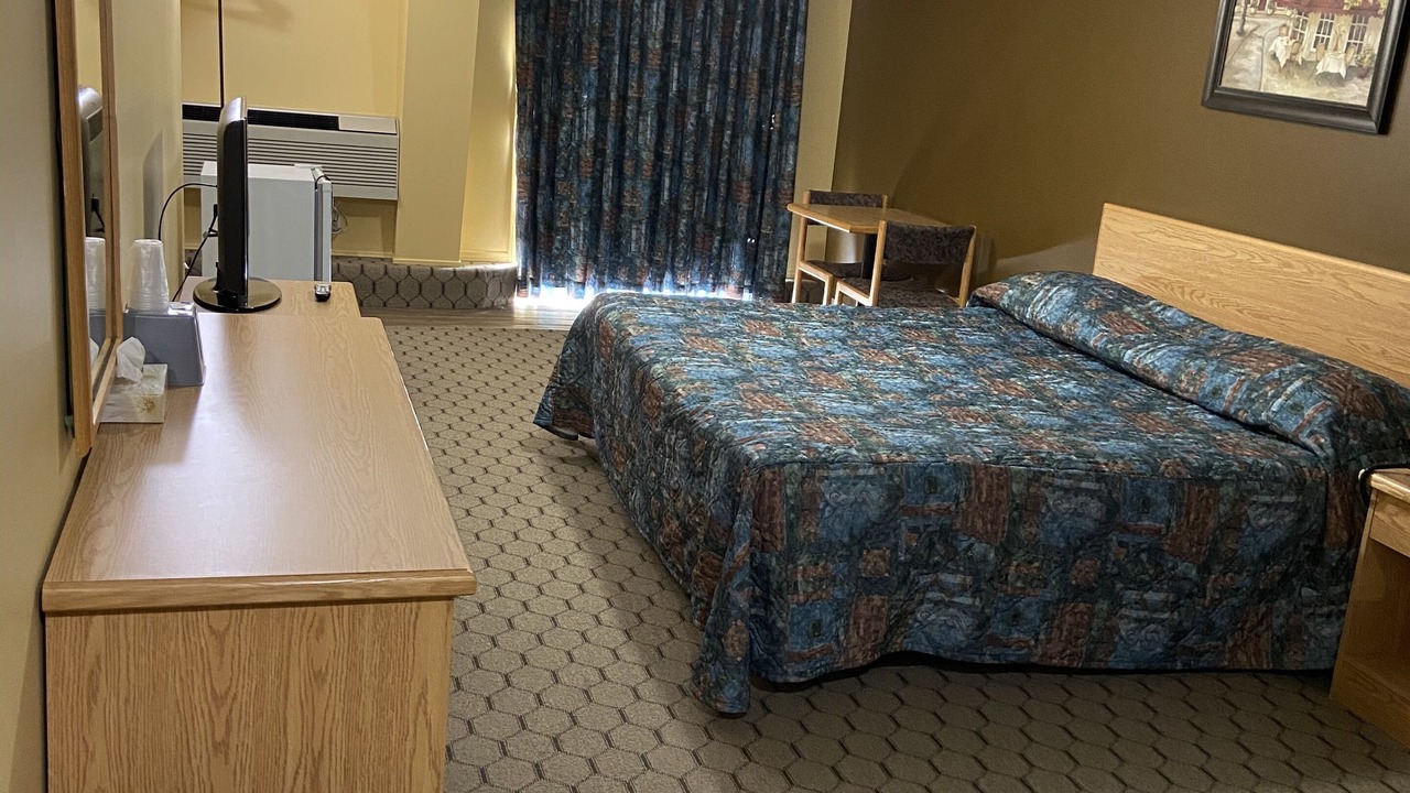 Photo of Bedroom in Kapuskasing