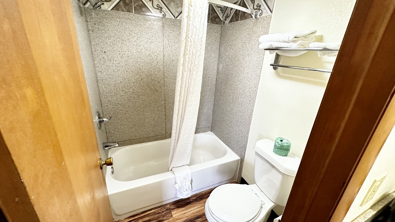 Photo of Bathroom in Iola