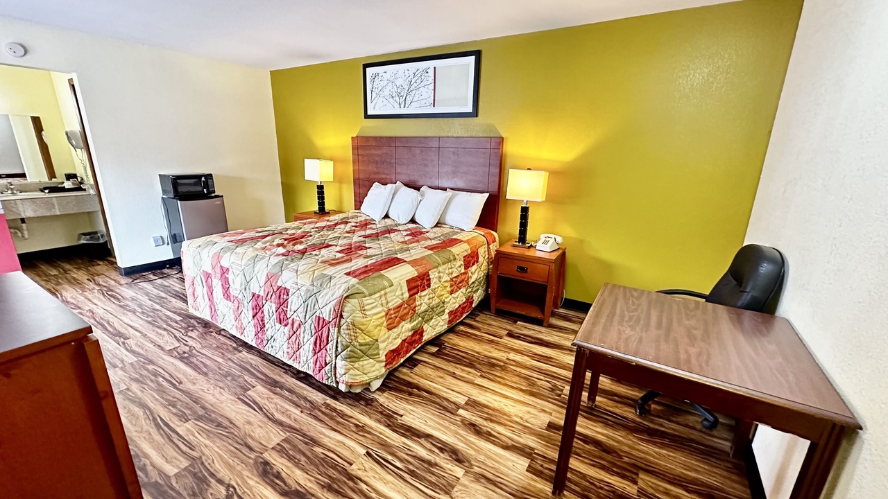 Photo of Bedroom in Iola