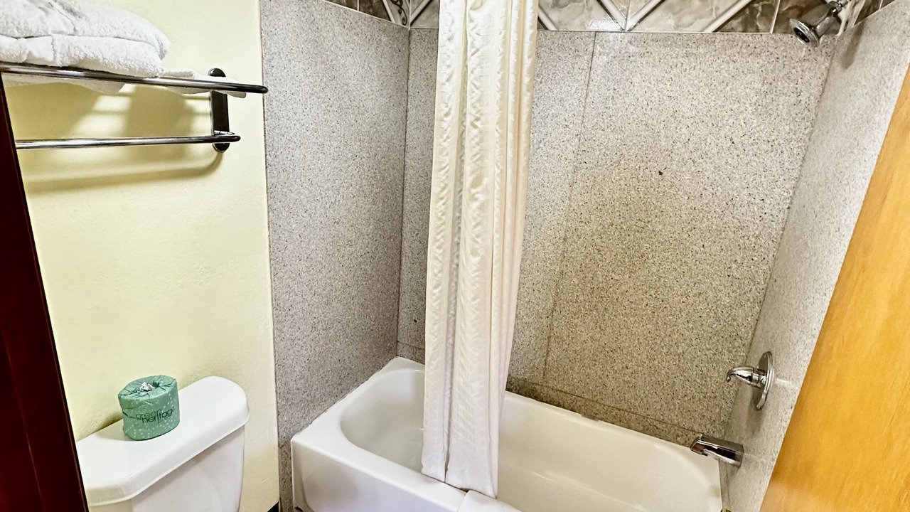 Photo of Bathroom in Iola