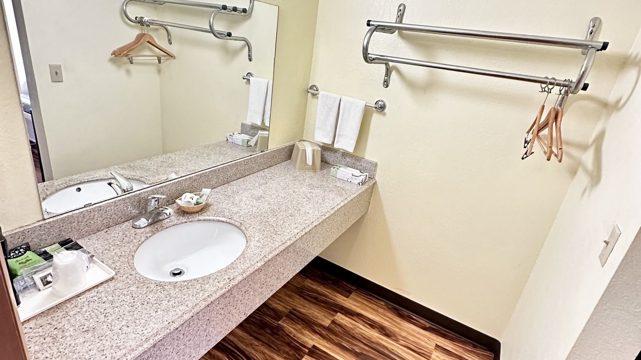 Photo of Bathroom in Iola