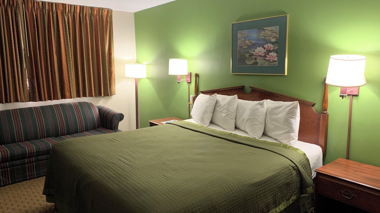 Photo of Bedroom in Lawrenceville