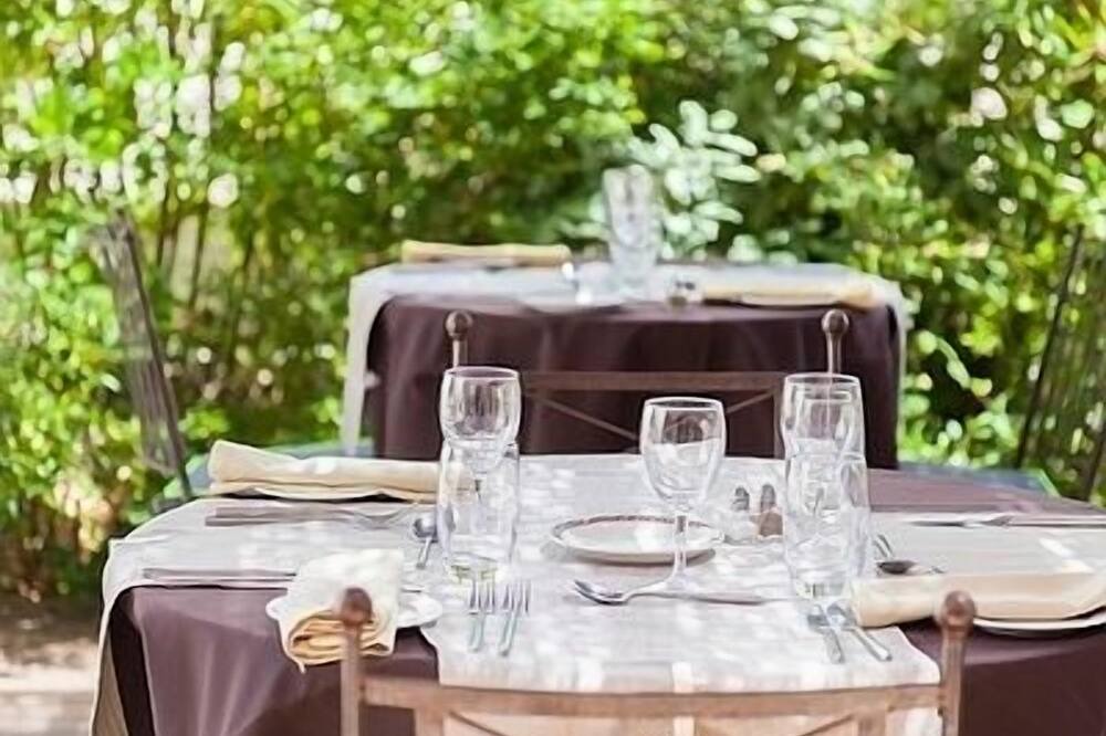 Photo of Outdoor in Vezenobres